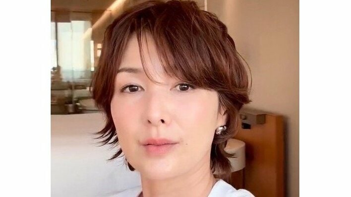 吉瀬美智子 “雰囲気ガラリ”な「クリクリパーマ」のイメチェン姿を披露！ふんわりしたヘアスタイルに「最高にお似合い！」などと反響