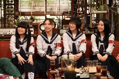 明石家さんま＆新しい学校のリーダーズによる「はみだしていく