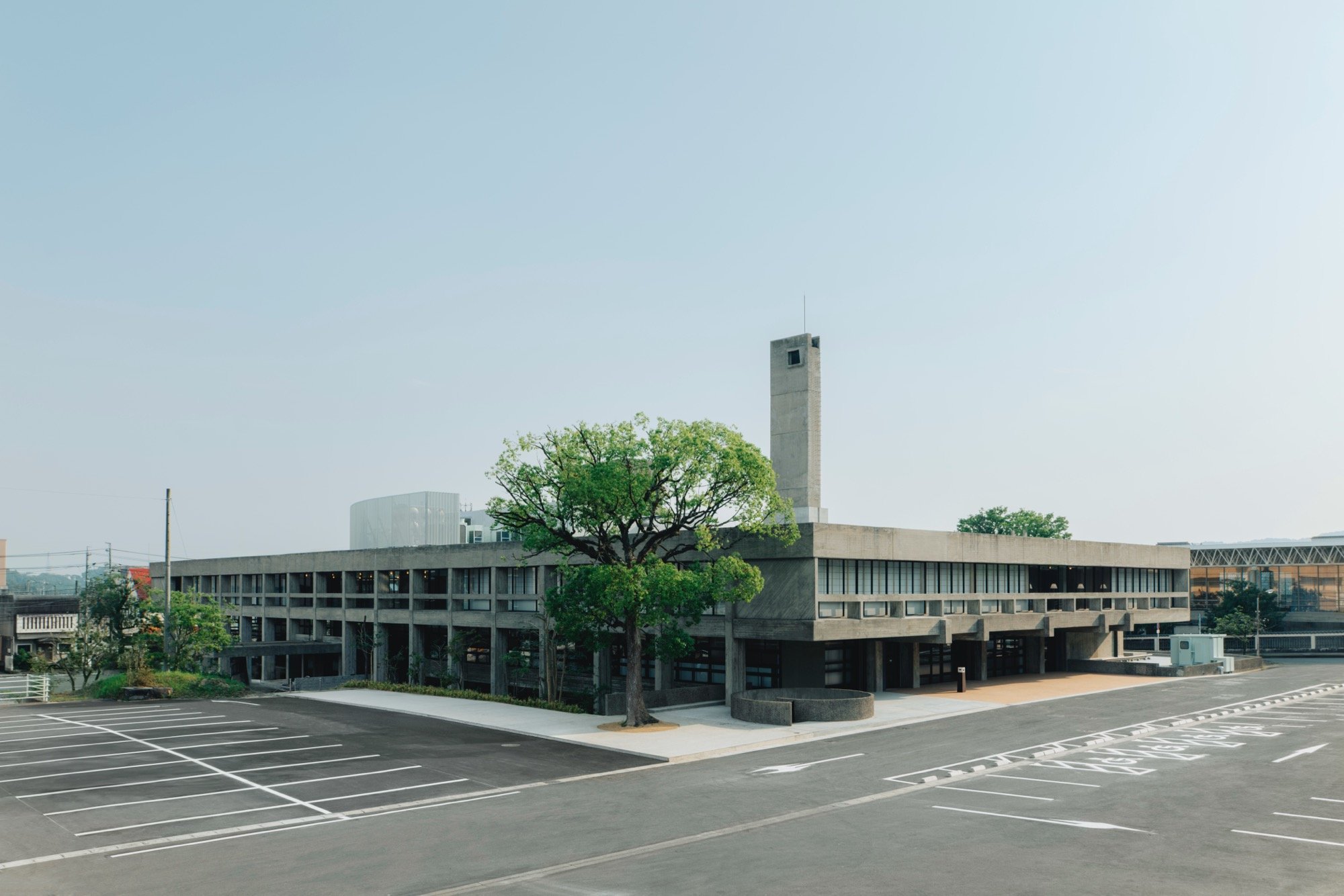 坂倉準三の名建築を再生したホテル『泊船』が開業 | めざまし