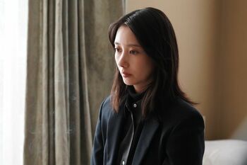 7年前の時間まで覚えてる！？波瑠の“カメラアイ”にSNS驚き！山本耕史の“裏切り”ムーブには「やっぱり」の声『アイシー』