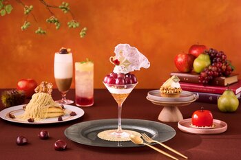 アニヴェルセルカフェ 表参道にて 「秋の実り、勢ぞろい。AUTUMN Sweets Collection」