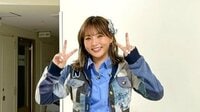 「超輝いてる」野呂佳代 ミニスカアイドル姿に「足が真っ直ぐで綺麗」と反響！『会いたかった』衣装などAKB48 20周年公演オフショット公開