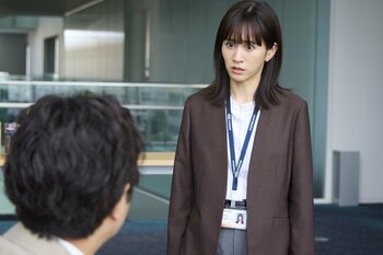 真野（前田敦子）が“パワハラ上司”と涙の対峙！許したいけど許せない…複雑な思いを人見（松田元太）が包み込む＜『人事の人見』第7話完全版＞