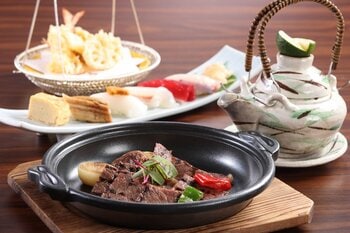 【シェラトン都ホテル大阪】《日本料理 うえまち　開業20周年記念》感謝の想いを一皿一皿に込めて、人気メニューと秋の味覚「松茸の土瓶蒸し」を味わう記念会席を期間限定で販売