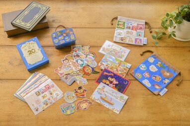 ダッフィー スペシャルグッズ発売！復刻のぬいぐるみバッジ＆20周年の
