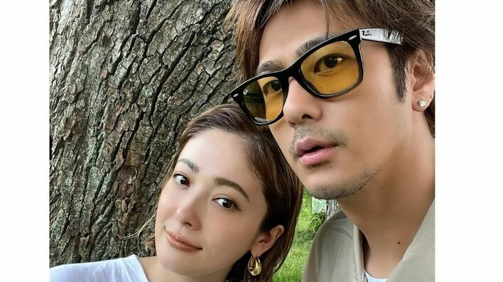 「素敵すぎる夫婦」速水もこみち＆平山あや “撮り合いっこ写真”公開！「幸せでいてください」仲良しショットに反響