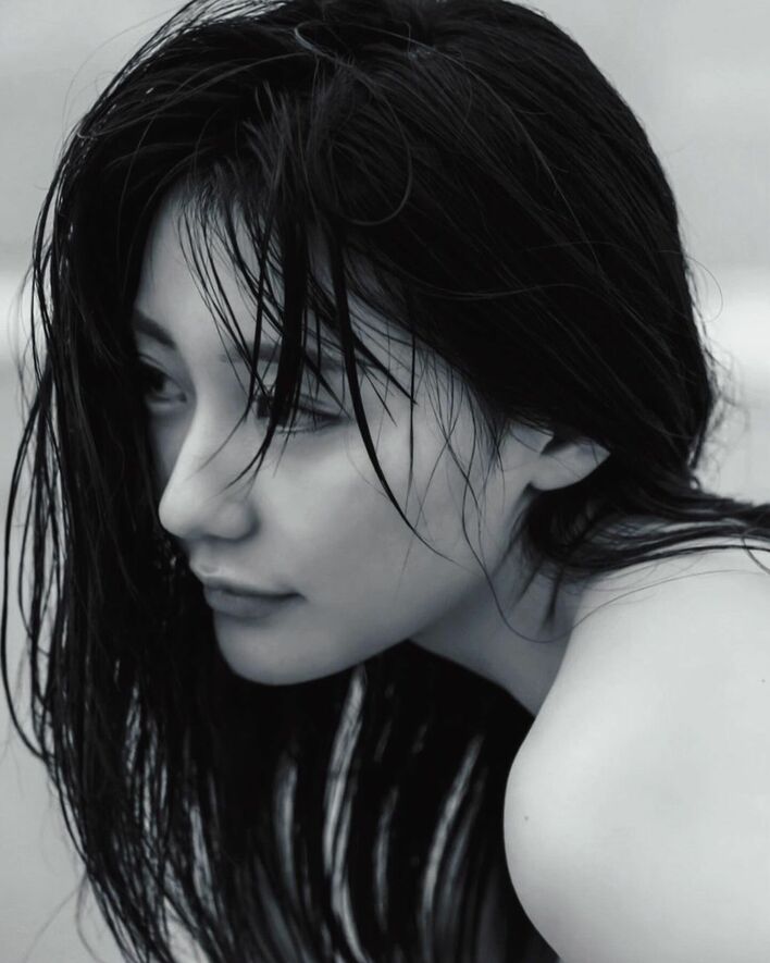 髪の毛のCMみたい」田中美久 “乱れ髪”で大人な横顔を見せた魅力