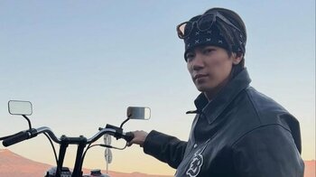 「一富士、二宮寺、三宮寺」神宮寺勇太  愛車のハーレーと“縁起が良い”絶景プライベートショット公開！「息のむかっこよさ」