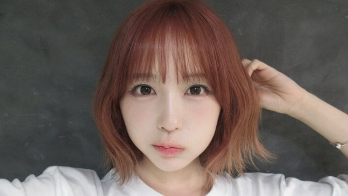 なえなの “別人レベル”の最新ヘアスタイル披露！「この色が1番好き」“ドパガキピンク”髪卒業のドアップショットに反響「透明感すごすぎ」