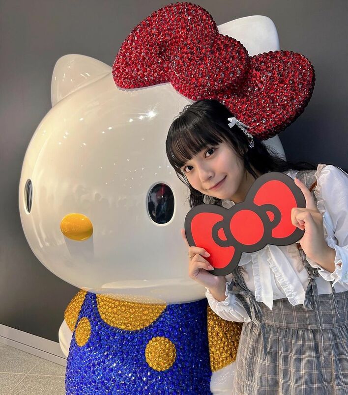 え！？かわいすぎないか」山之内すず 幼少期写真を公開！ハロー