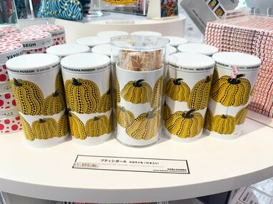 日本未発売！草間彌生　台湾限定グッズ（魔法瓶）/新品 外国人観光客に大人気！草間彌生オリジナル商品が世界一の品ぞろえ