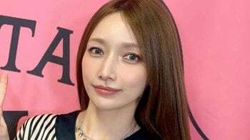 後藤真希 “絶対領域”見せのニーハイブーツ×ミニ丈風衣装を披露！ヘソ出しのスポーティーな装いも公開し「女神すぎる」「ビジュが爆発」