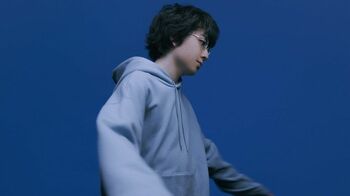 『瑠璃も玻璃も照らせば光る』主題歌は崎山蒼志の書き下ろし「My Beautiful Life」