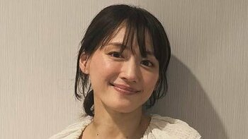 綾瀬はるか「バトルが始まりそう」な“人気俳優”と遭遇！貴重な自然体ツーショットに「これだけでドラマが成立する」「続編ですか？？？！」とファン歓喜
