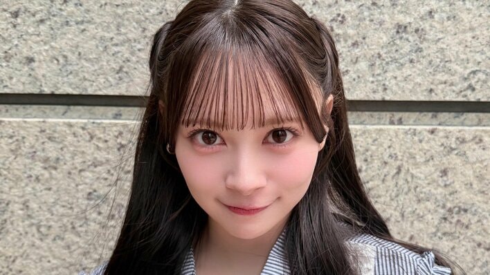 AKB48・伊藤百花 おでこ見せお団子ヘアの雰囲気ガラリな姿披露！パンツスタイルの爽やかカジュアルコーデに「いつもと全然違う」「オシャレ上級者すぎる」