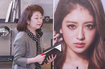 金運アップする鼻、長生きする眉…“顔”を見る新女性占い師・岡井浄幸が登場！