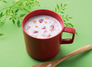 業界初の“冷たい牛乳で戻す“フリーズドライデザートに新商品！「信州りんごフルーツミックス」2026年3月1日（日）発売