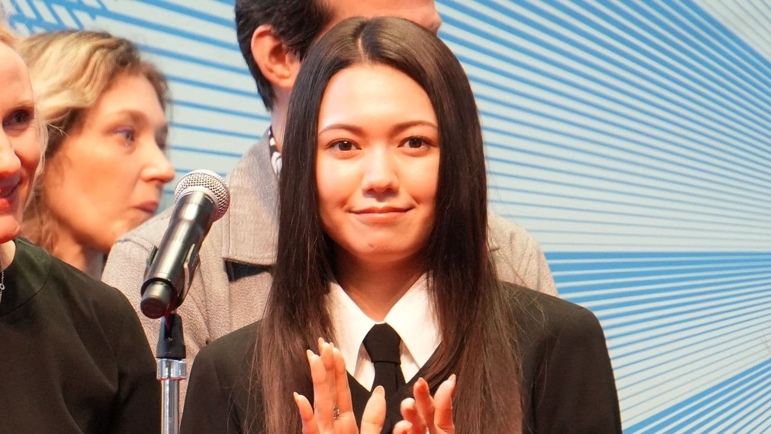 img_7d00bffff0ba23fb558a4eafd6