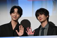 鈴木仁 押田岳からの“お誘い”を断っていた！？「それよりもゆっくりしようと（笑）」BLドラマ『お前のほうからキスしてくれよ』制作発表