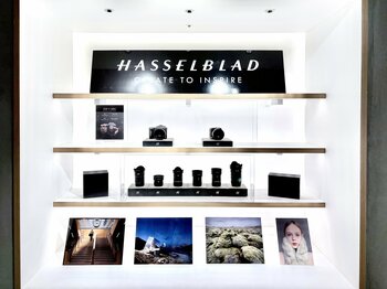 HASSELBLAD特別展示を新宿 北村写真機店で11月下旬まで開催