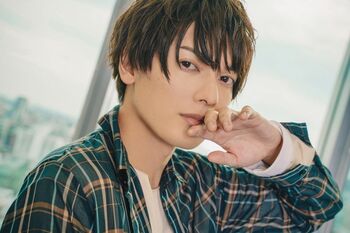 崎山つばさ主演最新作「クロガラス」シリーズが連続公開！「拳に言葉がのったアクションを届けたかった」