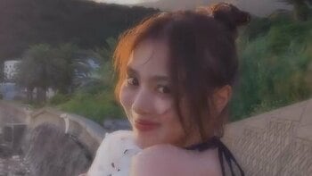 「まさに女神」内田理央 白＆黒“水着”で開放感あふれる姿たっぷり披露！五島列島の海で爽やかな着替えシーンや表情豊かなショットに「ドキッとした」