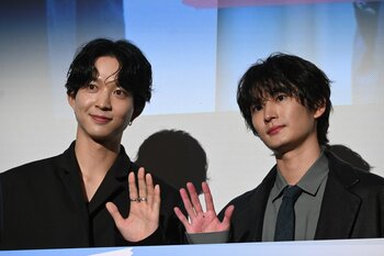 鈴木仁 押田岳からの“お誘い”を断っていた！？「それよりもゆっくりしようと（笑）」BLドラマ『お前のほうからキスしてくれよ』制作発表