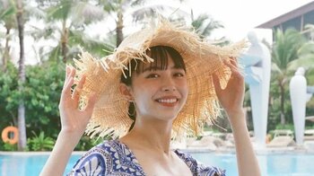 「夏のマーメイド！」井桁弘恵 バリ島での水着＆ウェディング姿披露！オフショット連発にファン「女神様」「結婚してください」