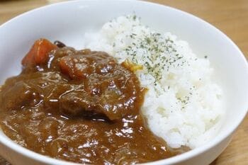 坂本昌行 ロケ先の一般家庭で“いつも通りに”カレーを食べて怒られた！？食にまつわる仰天マナーが続々登場