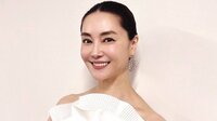 観月ありさ 若かりし頃の“貴重な姿”を公開！「面影そのまま」広大な海を背景に屈託のない笑顔を浮かべるCMオフショットに「懐かしい」と反響