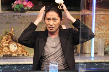 TRFでデビューしたときから長髪のSAM「髪型を変えたいんですよ」