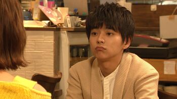 佐藤勝利がマザコン男に！イラつく演技で強烈ビンタをくらい…橋本環奈はレア写真を！