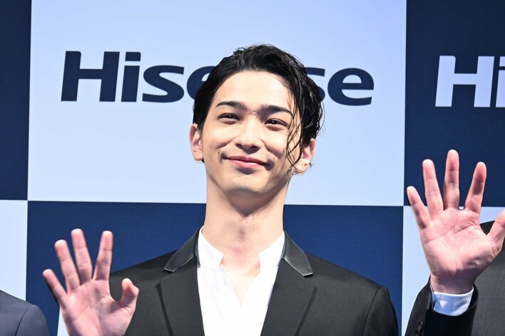 【画像10枚】「自宅インテリアは黒を基調」 大切なオフ時間を明かした横浜流星の写真を見る