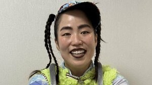 「うまって声出た」ゆりやんレトリィバァ 大胆な書道パフォーマンスが話題！独自の掛け声に合わせ書き進める姿に「むっちゃ味ある」と反響