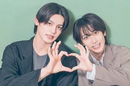 小西詠斗 元之介の“ガチのイケメン自白”に「そのまま書いてくださいね」とニヤリ！『席替えBL』取材で見せた、絶妙なボケ＆ツッコミ