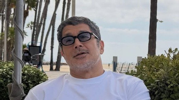 髙田延彦 LA留学中の双子息子の仲良しショットを公開！ほぼ同じ背丈のたくましさ感じる姿に「こんなに大きくなって」