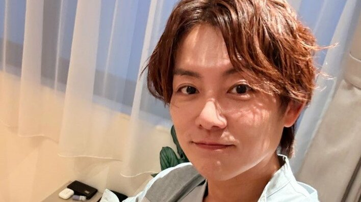 5児の父・杉浦太陽 “別人級”な衝撃ショット披露！レベチすぎるメイク＆ミニ丈スカートの装いで“めちゃくちゃかわいい”姿に大変身