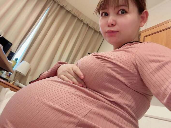 【画像5枚】臨月に突入した双子妊娠中の中川翔子のおなかや産後やりたいことを描いた自作イラストを見る