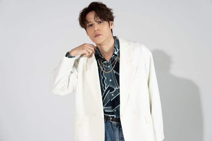 【写真10枚】バチッと決めた宮野真守の撮りおろしカットを見る