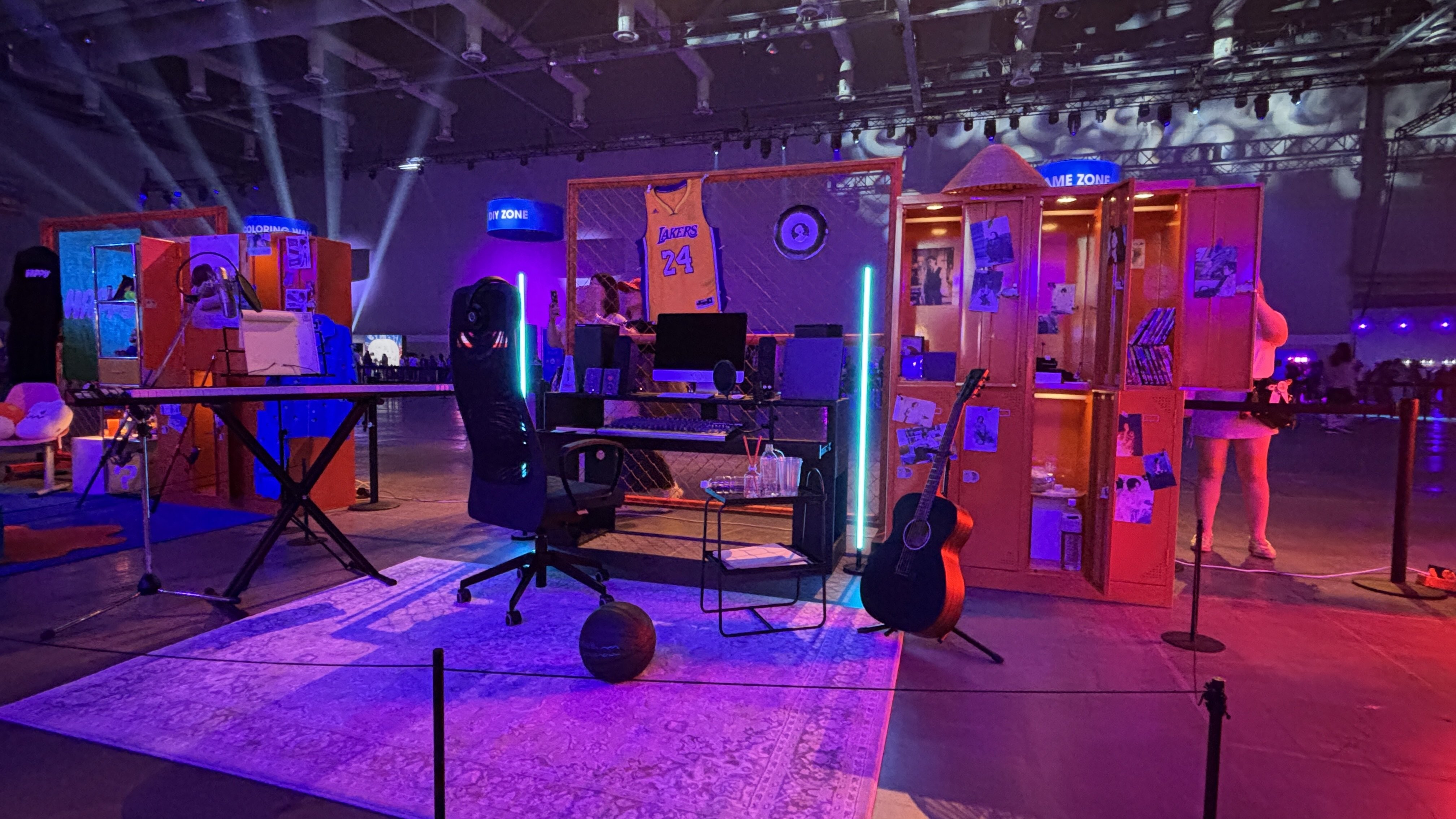 BTS SUGAの“好きが詰まった秘密の空間”大公開！作曲、バスケ、あの