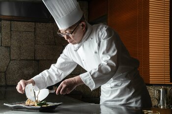 【ホテルメトロポリタン エドモント】鉄板焼「山彦」クリスマスコース