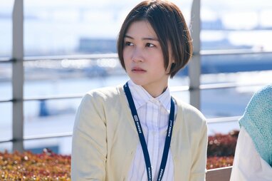 山口まゆが第3話に出演！副業禁止の日の出鉛筆で、会社では内気だが裏