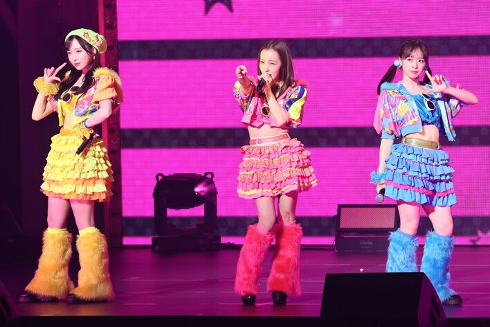 伝説を見た」前田敦子＆大島優子が初登場！AKB48 20周年記念公演最終日