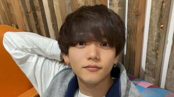 「ビジュが神すぎ！」中島颯太 “きゅるきゅるおめめ”の自撮り写真連発！オフ感あふれる貴重なショットに「最高の癒やし」