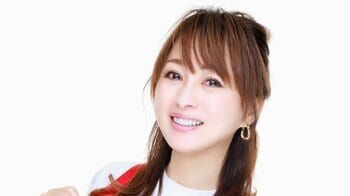 渡辺美奈代 ビジュアル完璧な手作りスンドゥブ披露！真っ赤なスープで具だくさんの本格的夜ごはんを堪能「〆にラーメン入れました」