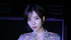 NiziU・MAYA 引き締まった腹筋＆美脚際立つスタイル抜群ショット公開！お気に入りの衣装を着てオーラ放った姿に「品がありすぎて眩しい」