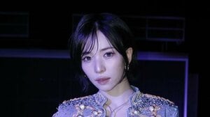NiziU・MAYA 引き締まった腹筋＆美脚際立つスタイル抜群ショット公開！お気に入りの衣装を着てオーラ放った姿に「品がありすぎて眩しい」