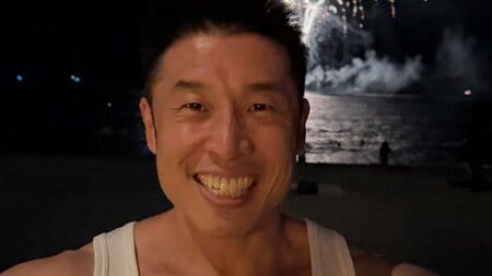 なかやまきんに君　弾丸ハワイ “岩のような背中”の圧巻ショット披露！ホテルのジムで鍛えあげる姿に「筋肉にはバカンスさせない」