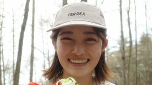 「大人っぽい」井上咲楽 雰囲気ガラリ！丸みショートボブ×メガネの知的な魅力あふれるイメチェン姿に「めちゃ似合ってる♡」