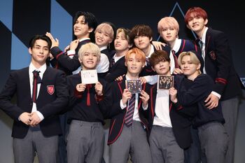 INI、デビューシングルでオリコン1位を獲得！メンバー最年少の松田迅は感激のあまり涙